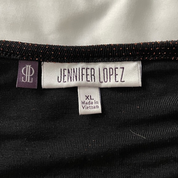 JENNIFER LOPEZ Sweater. Black with Orange Sparkle Accents - Picture 3 of 6